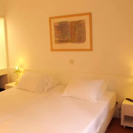 아파트 House With One Bedroom In Faro, With Pool Access, Furnished Garden And Wifi -...